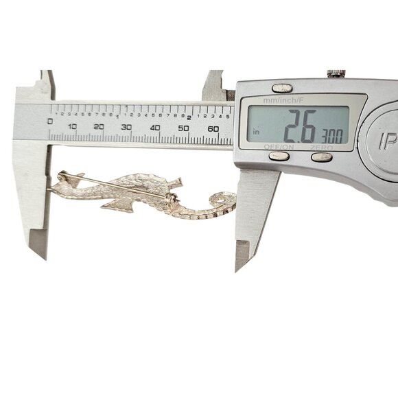 Sterling Silver Seahorse Brooch Pin Signed By Maker L502 - Picture 10 of 11